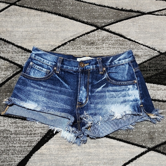 Bullhead Pants - BULLHEAD DENIM CO. SLOUCHY RAW-EDGE DENIM JEAN SIZE 3